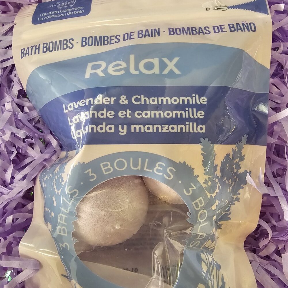 SOLD -Purple Bliss & Clinique Dreams Luxe Spa Gift Box - Picture 10 of 11
